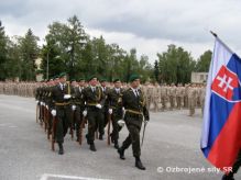 Slvnostn privtanie jednotiek ISAF u  11. mechanizovanho prporu